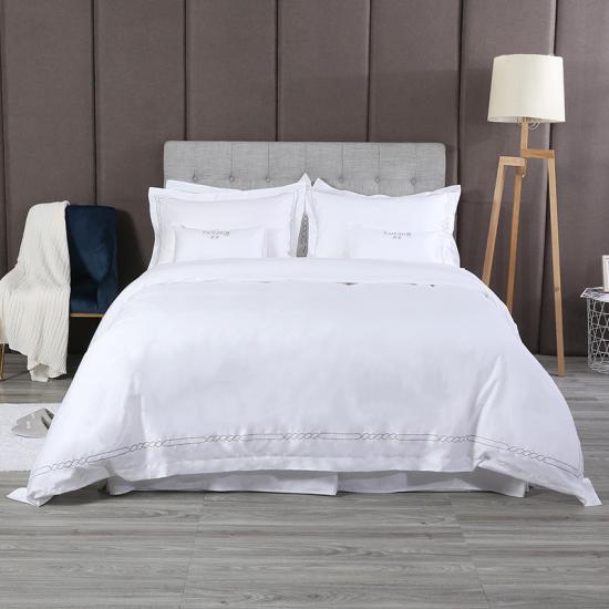 Customized 100% Cotton Hotel Bedding Comforter Set