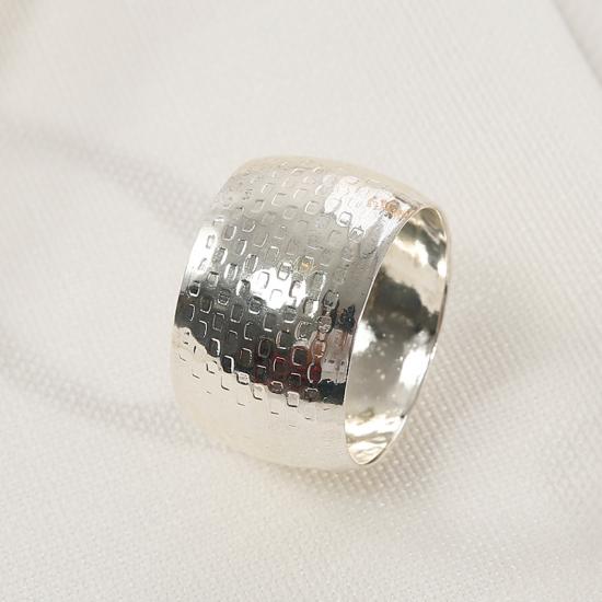 Sparkling Round Chic Hammered Napkin Holder